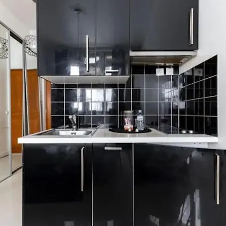 Apartment Canal St Martin : Charming Cosy Studio